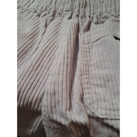 RVCA Women's Daylight Corduroy Shorts NWT Size Small With Pockets - Picture 6 of 6